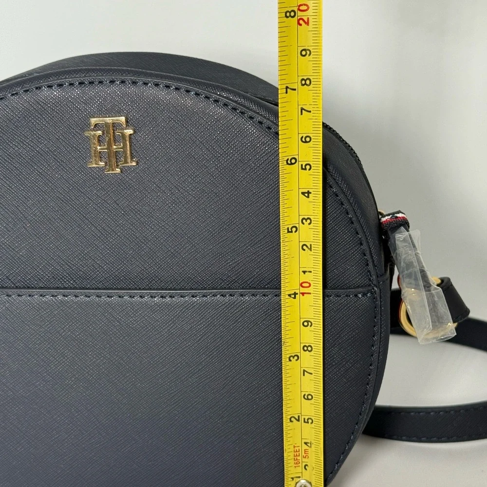 Tommy Hilfiger Joy II Canteen Crossbody Bag/ Navy - Picture 8 of 9
